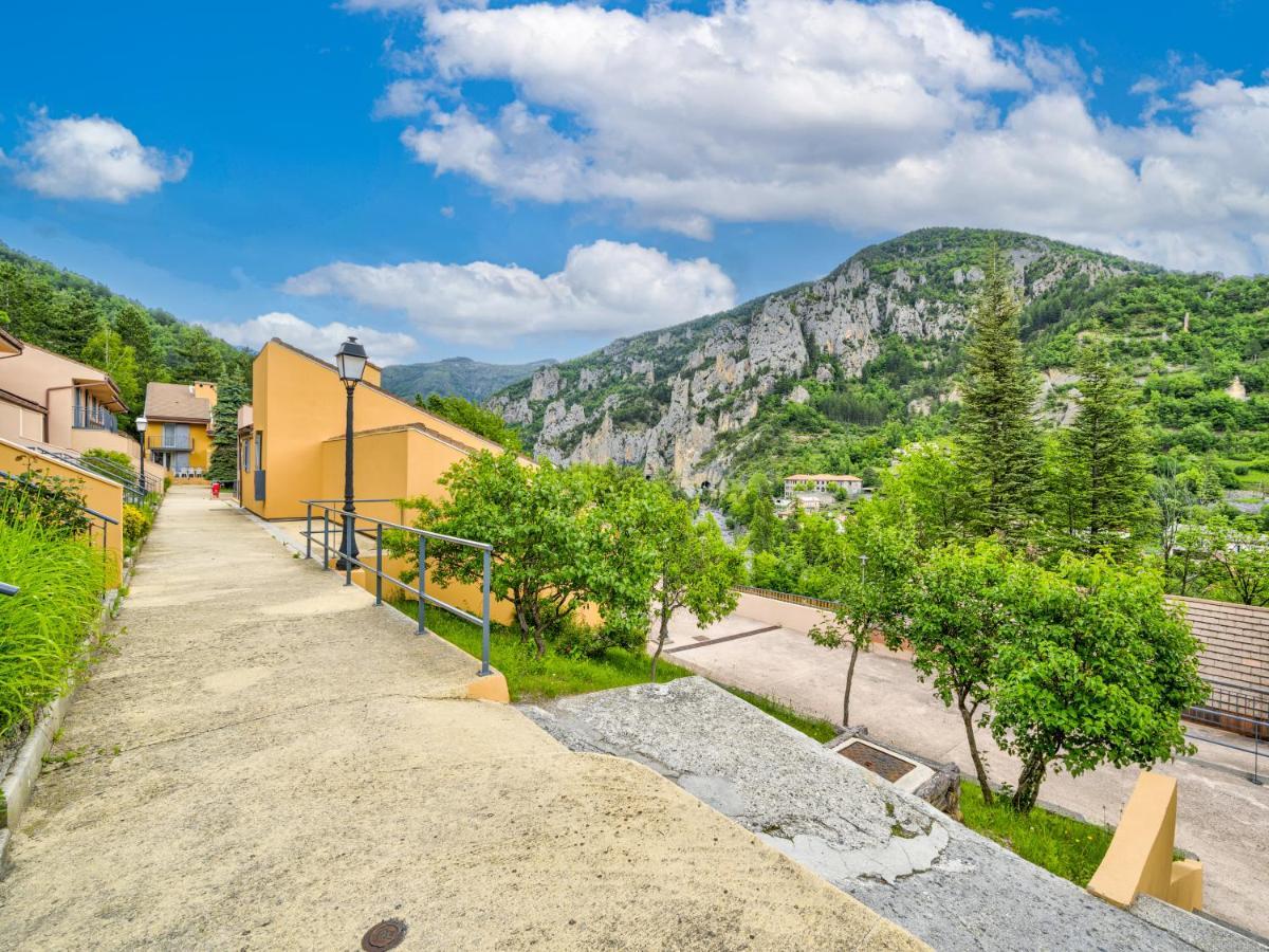 Vacanceole - Residence Les Gorges Rouges Guillaumes Exterior foto