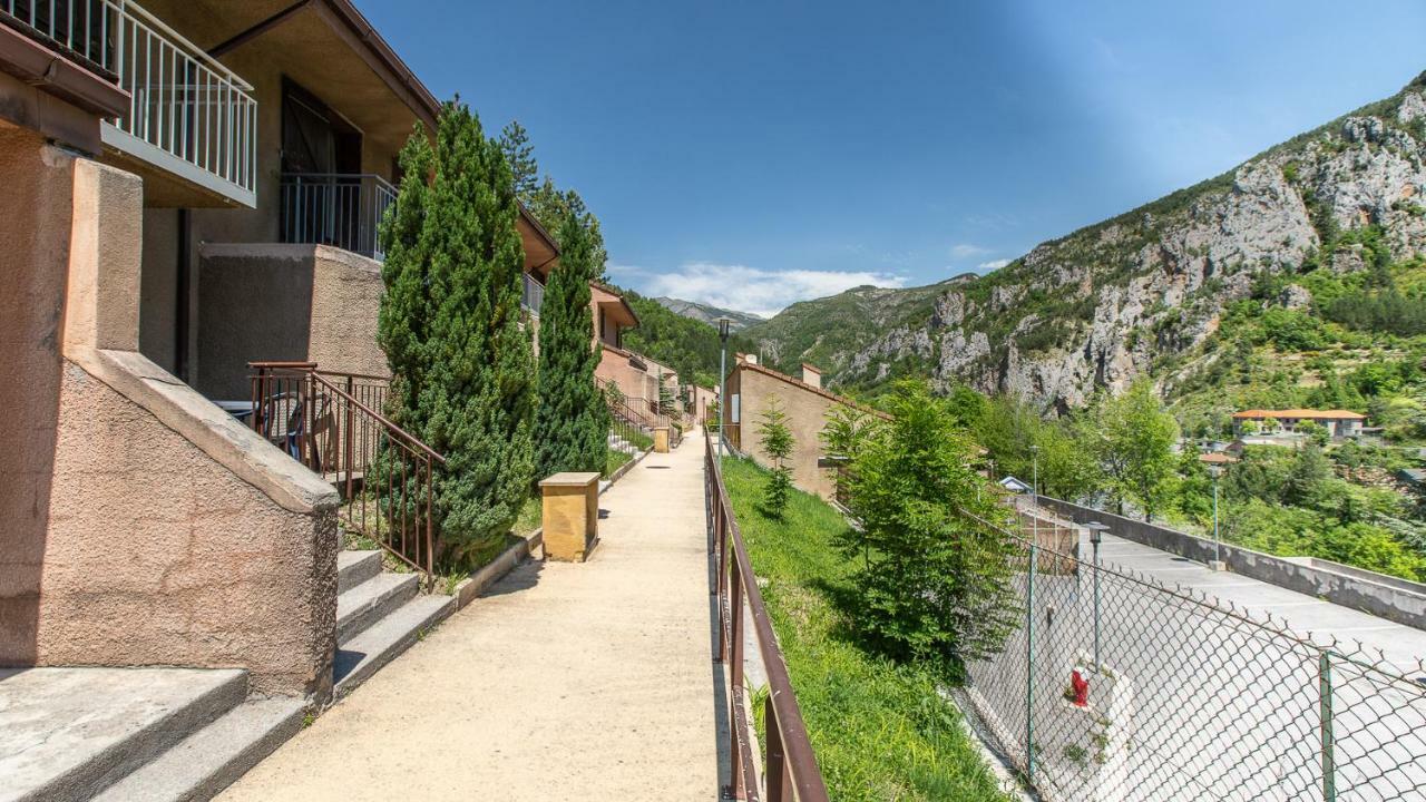 Vacanceole - Residence Les Gorges Rouges Guillaumes Exterior foto